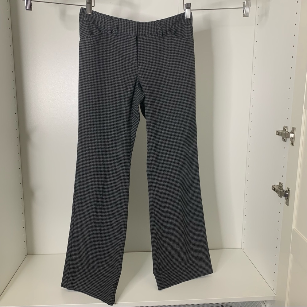 5/$25 Sale ☀️ Houndstooth Weave Trousers